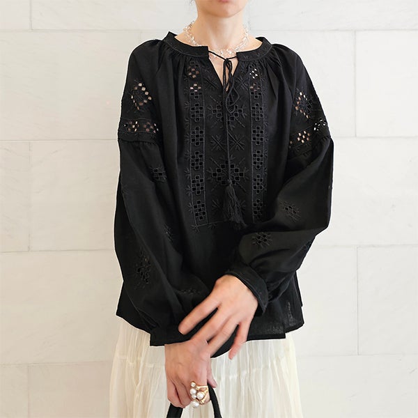 SELECT】カットワーク刺繍ボリュームスリーブ ブラウス | ＆ LOVE CLOSET